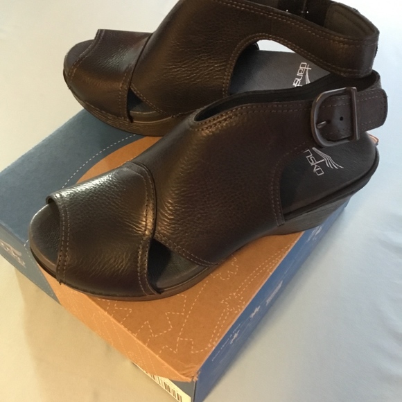 Dansko sandals - Picture 2 of 4